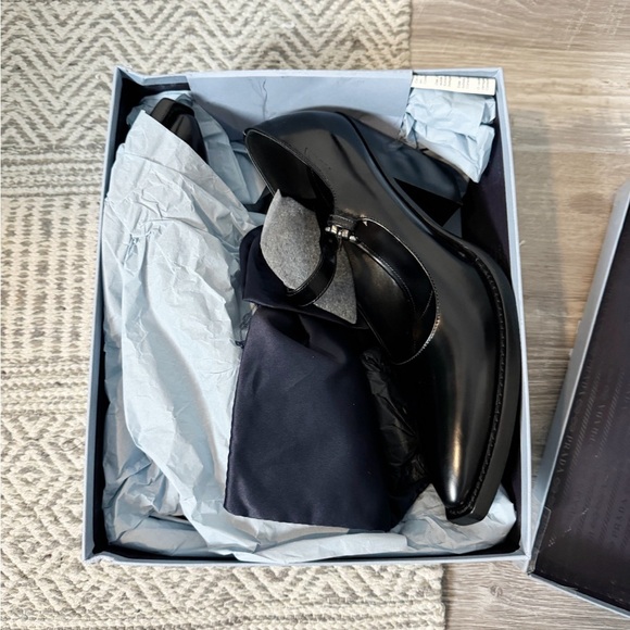 NEW Prada Leather Mary Jane Block Heel Pumps - Picture 3 of 11